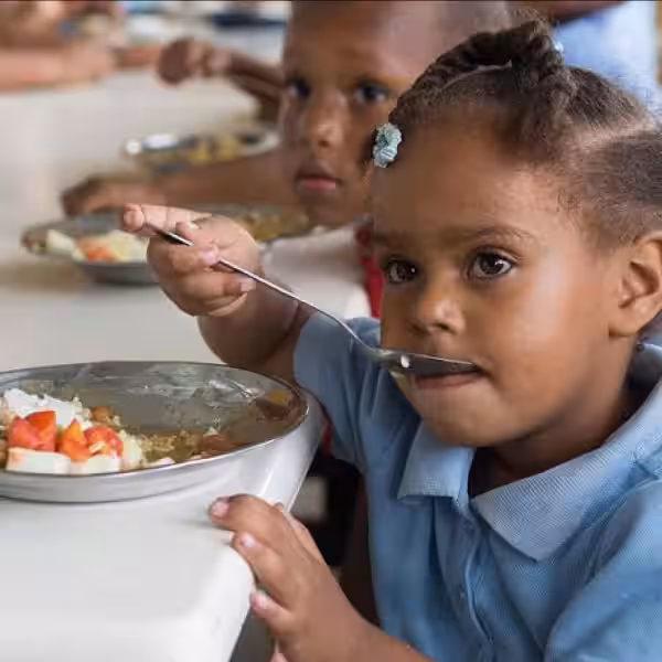 Poner Fin al Hambre: La Urgente Conexión con el Cuidado de Nuestro Planeta